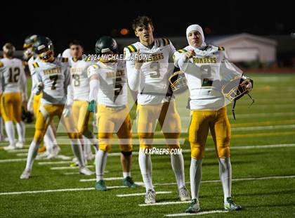 Thumbnail 2 in Richland vs Kennedy Catholic (WIAA 4A Round of 16) photogallery.