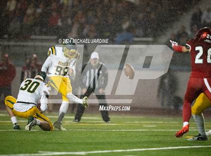 Thumbnail 3 in Richland vs Kennedy Catholic (WIAA 4A Round of 16) photogallery.