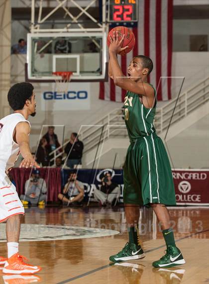 Thumbnail 2 in Long Beach Poly vs. Whitney Young (Spalding Hoophall Classic) photogallery.