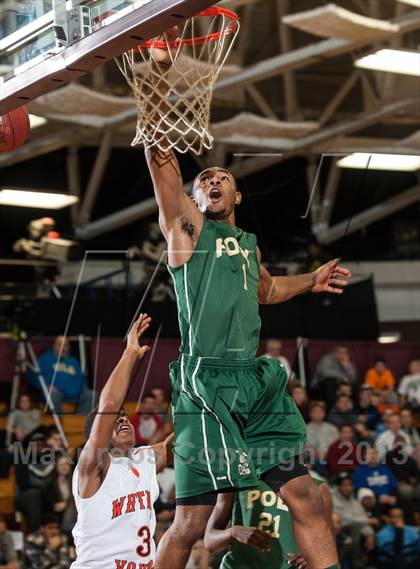 Thumbnail 1 in Long Beach Poly vs. Whitney Young (Spalding Hoophall Classic) photogallery.