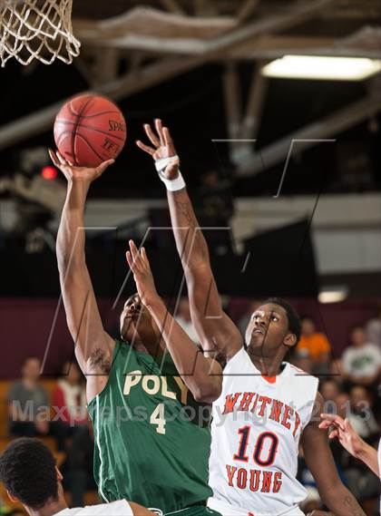 Thumbnail 1 in Long Beach Poly vs. Whitney Young (Spalding Hoophall Classic) photogallery.