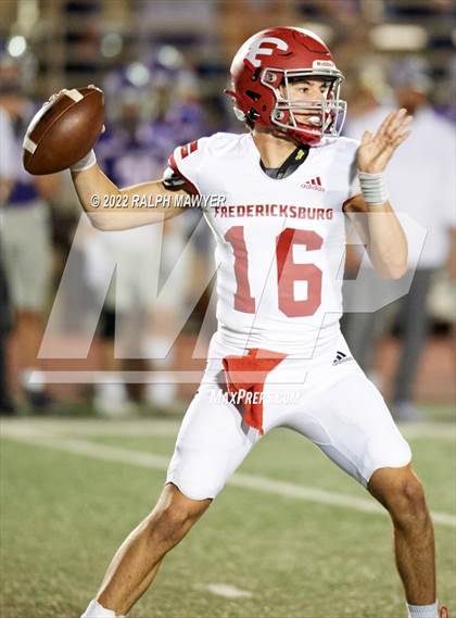 Thumbnail 1 in Fredericksburg @ Boerne photogallery.