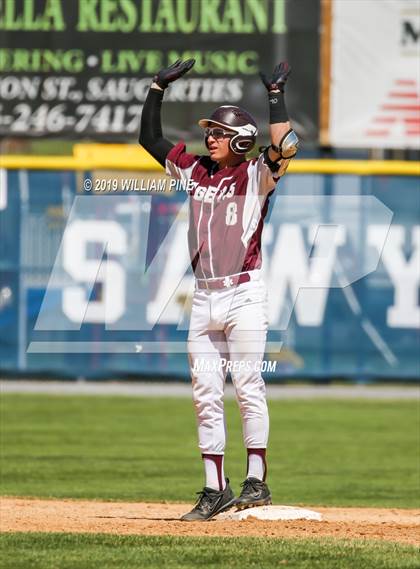 Thumbnail 2 in Suffern vs. Kingston (NYSPHSAA Class AA Regional Final) photogallery.
