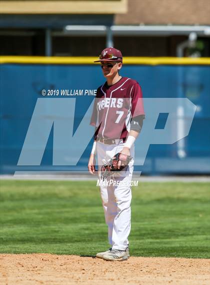 Thumbnail 1 in Suffern vs. Kingston (NYSPHSAA Class AA Regional Final) photogallery.
