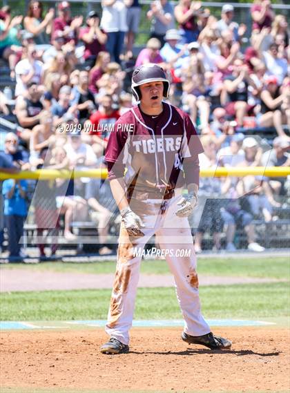 Thumbnail 1 in Suffern vs. Kingston (NYSPHSAA Class AA Regional Final) photogallery.