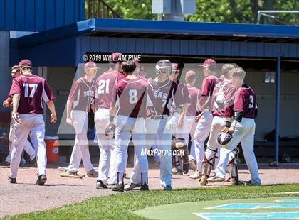 Thumbnail 3 in Suffern vs. Kingston (NYSPHSAA Class AA Regional Final) photogallery.