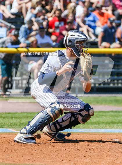 Thumbnail 3 in Suffern vs. Kingston (NYSPHSAA Class AA Regional Final) photogallery.