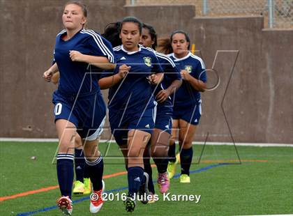 Thumbnail 3 in Bishop Gorman vs Spring Valley photogallery.