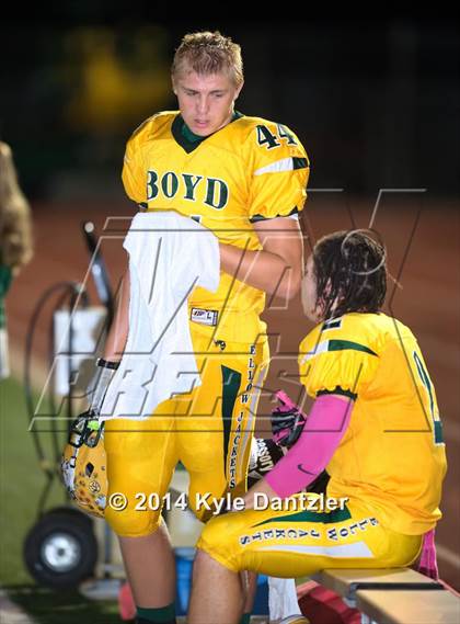 Thumbnail 2 in Boyd @ Ponder photogallery.