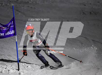 Thumbnail 2 in MCPSAC Hunt Hollow Giant Slalom photogallery.