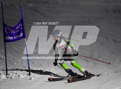 Thumbnail 3 in MCPSAC Hunt Hollow Giant Slalom photogallery.