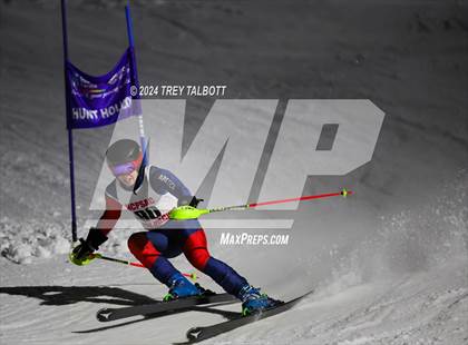 Thumbnail 3 in MCPSAC Hunt Hollow Giant Slalom photogallery.