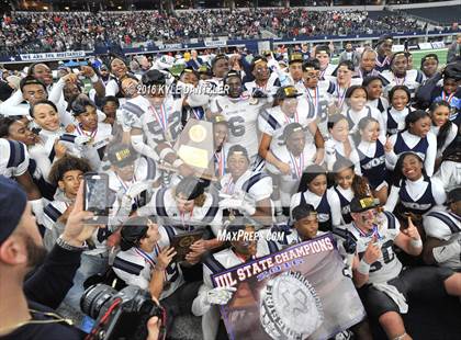 Thumbnail 2 in West Orange-Stark vs. Sweetwater (UIL 4A Division 2 Final) photogallery.