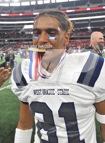 Thumbnail 1 in West Orange-Stark vs. Sweetwater (UIL 4A Division 2 Final) photogallery.
