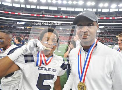 Thumbnail 3 in West Orange-Stark vs. Sweetwater (UIL 4A Division 2 Final) photogallery.