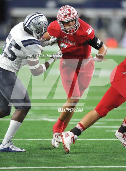Thumbnail 2 in West Orange-Stark vs. Sweetwater (UIL 4A Division 2 Final) photogallery.