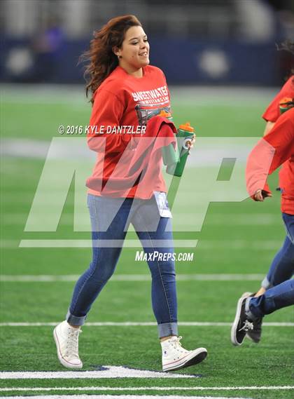 Thumbnail 1 in West Orange-Stark vs. Sweetwater (UIL 4A Division 2 Final) photogallery.