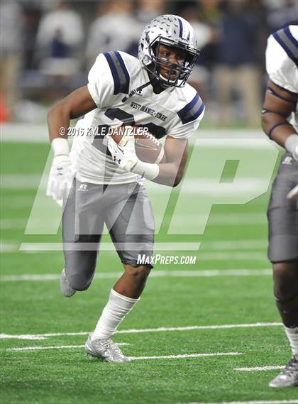 Thumbnail 2 in West Orange-Stark vs. Sweetwater (UIL 4A Division 2 Final) photogallery.