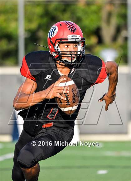 Thumbnail 3 in Indian Hill vs. New Richmond (Crosstown Showdown) photogallery.