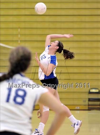 Thumbnail 1 in Yucaipa vs Santa Margarita (Aloha Cougar Classic) photogallery.