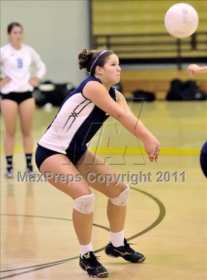 Thumbnail 2 in Yucaipa vs Santa Margarita (Aloha Cougar Classic) photogallery.