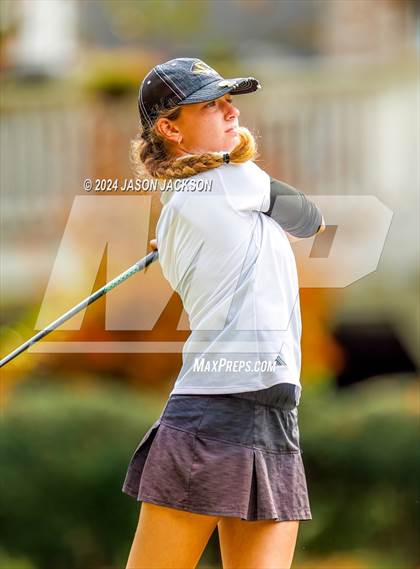 Thumbnail 3 in NCHSAA 4A Finals (Round 2) photogallery.