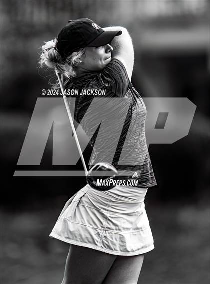 Thumbnail 1 in NCHSAA 4A Finals (Round 2) photogallery.