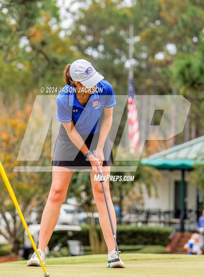 Thumbnail 2 in NCHSAA 4A Finals (Round 2) photogallery.