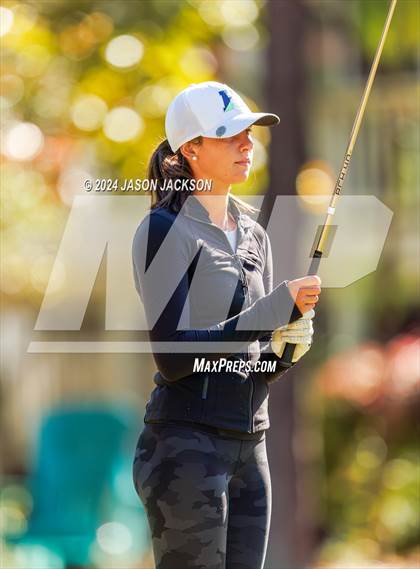 Thumbnail 1 in NCHSAA 4A Finals (Round 2) photogallery.