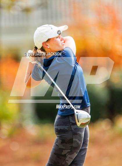Thumbnail 1 in NCHSAA 4A Finals (Round 2) photogallery.