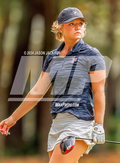 Thumbnail 2 in NCHSAA 4A Finals (Round 2) photogallery.
