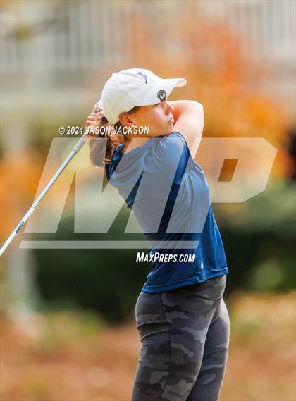Thumbnail 2 in NCHSAA 4A Finals (Round 2) photogallery.