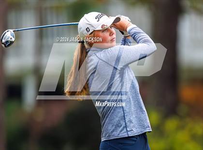 Thumbnail 1 in NCHSAA 4A Finals (Round 2) photogallery.