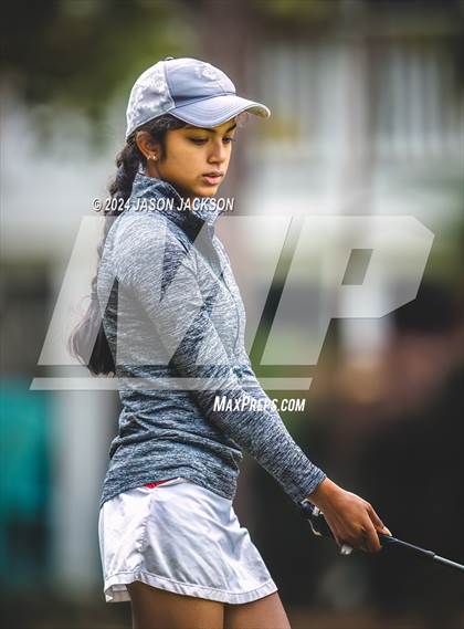 Thumbnail 2 in NCHSAA 4A Finals (Round 2) photogallery.