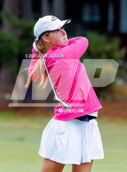 Thumbnail 1 in NCHSAA 4A Finals (Round 2) photogallery.