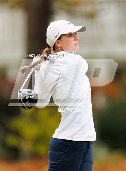 Thumbnail 1 in NCHSAA 4A Finals (Round 2) photogallery.
