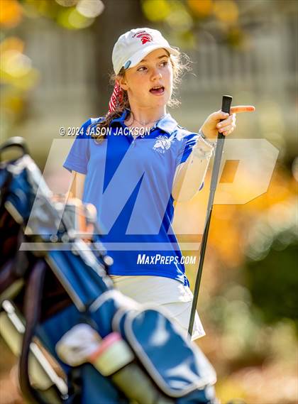 Thumbnail 2 in NCHSAA 4A Finals (Round 2) photogallery.