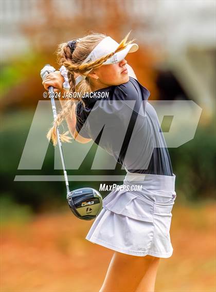 Thumbnail 2 in NCHSAA 4A Finals (Round 2) photogallery.