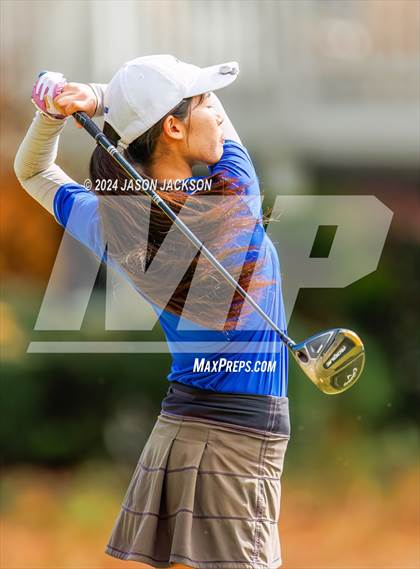 Thumbnail 2 in NCHSAA 4A Finals (Round 2) photogallery.
