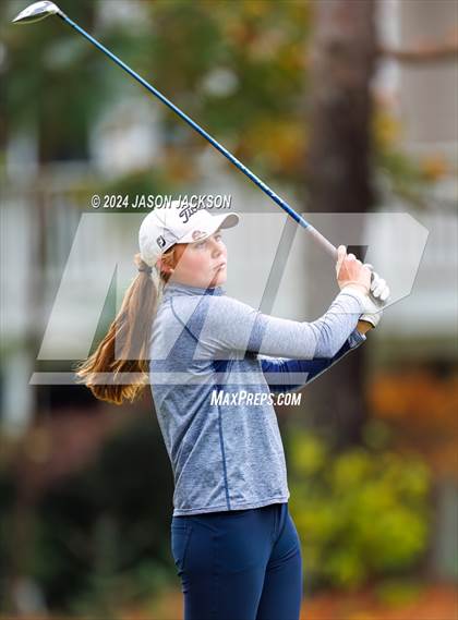 Thumbnail 2 in NCHSAA 4A Finals (Round 2) photogallery.
