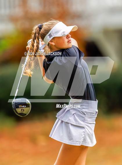 Thumbnail 1 in NCHSAA 4A Finals (Round 2) photogallery.
