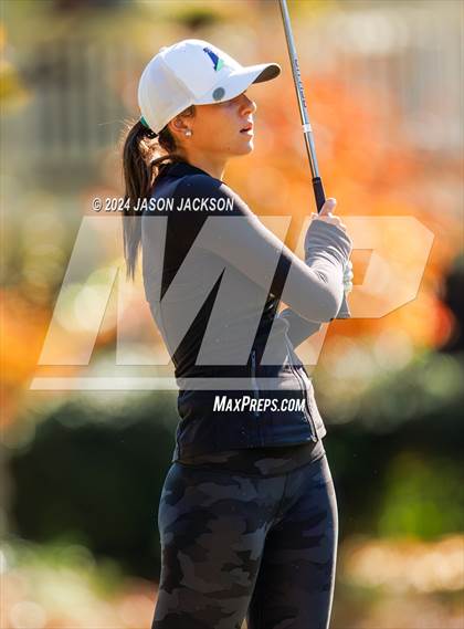 Thumbnail 1 in NCHSAA 4A Finals (Round 2) photogallery.