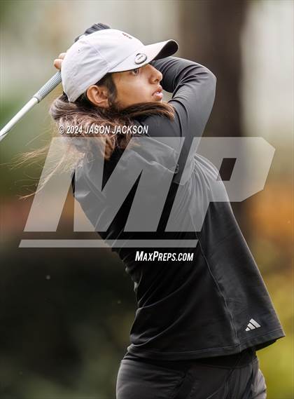 Thumbnail 3 in NCHSAA 4A Finals (Round 2) photogallery.