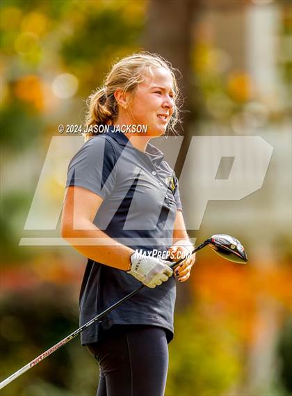 Thumbnail 2 in NCHSAA 4A Finals (Round 2) photogallery.