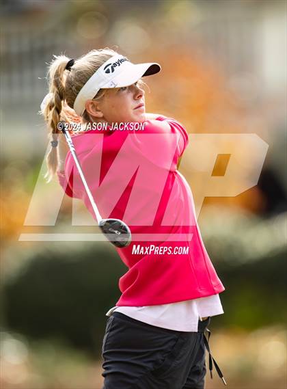 Thumbnail 1 in NCHSAA 4A Finals (Round 2) photogallery.