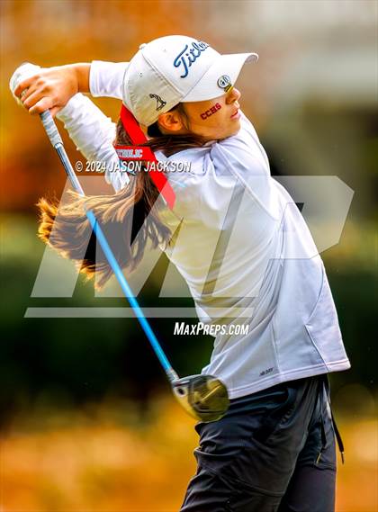 Thumbnail 1 in NCHSAA 4A Finals (Round 2) photogallery.