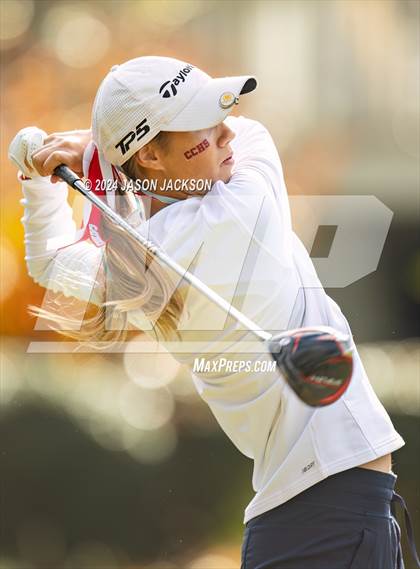 Thumbnail 3 in NCHSAA 4A Finals (Round 2) photogallery.