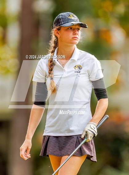 Thumbnail 1 in NCHSAA 4A Finals (Round 2) photogallery.