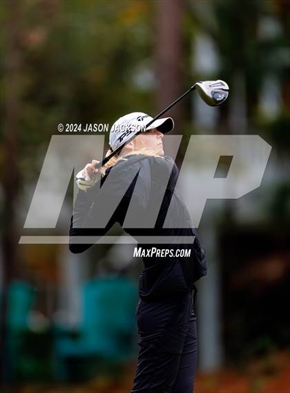 Thumbnail 2 in NCHSAA 4A Finals (Round 2) photogallery.