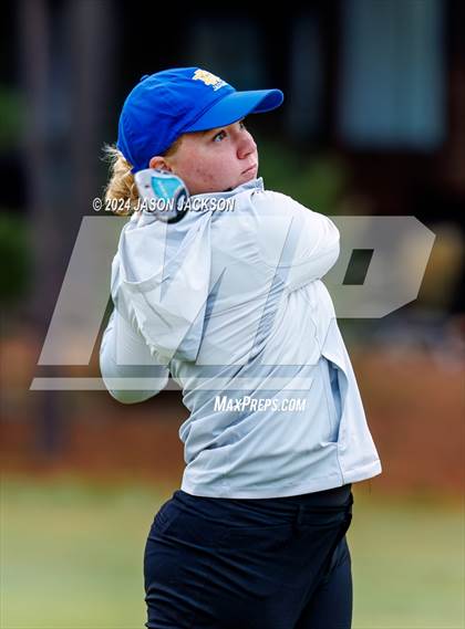 Thumbnail 2 in NCHSAA 4A Finals (Round 2) photogallery.